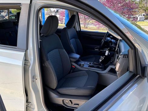 Used 2024 Ford Ranger XLT image 9