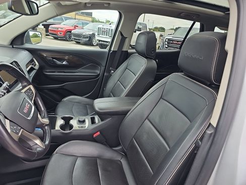 Used 2019 GMC Terrain Denali w/ Comfort Package AWD/4WD image 11