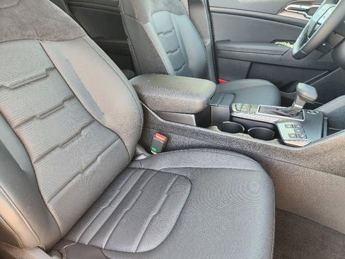 New 2026 Kia Sportage SX image 10