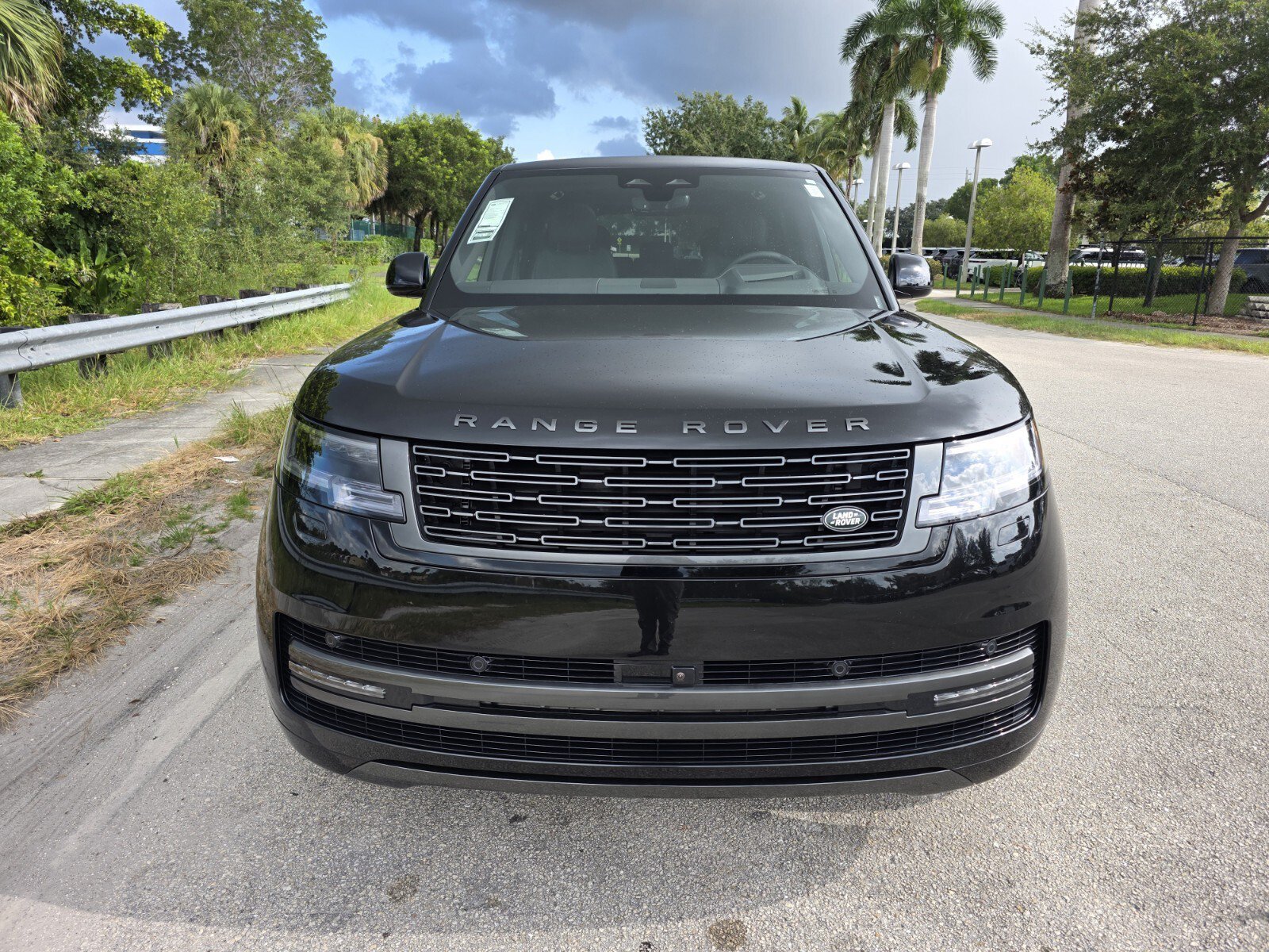 New 2026 Land Rover Range Rover SE AWD/4WD image 8