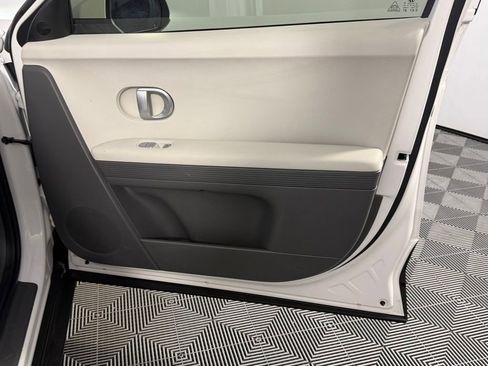 Used 2024 Hyundai Ioniq 5 SEL RWD image 34