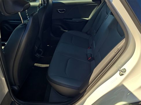 New 2026 Kia K4 EX image 16