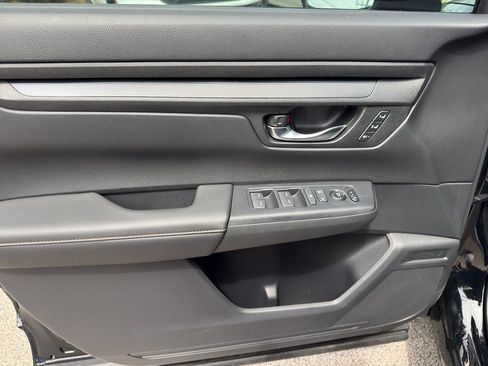 Certified 2025 Honda CR-V Sport-L image 10
