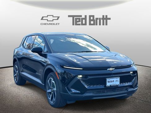 New 2026 Chevrolet Equinox EV LT image 3