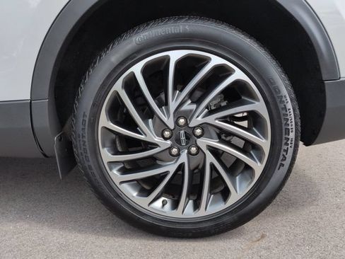 Used 2020 Lincoln Nautilus Reserve w/ Equipment Group 201A AWD/4WD image 11