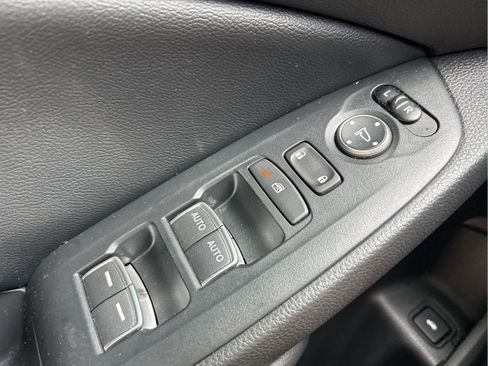 Used 2018 Honda Accord Sport image 15