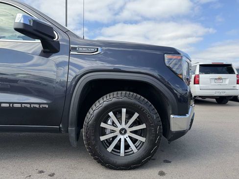 Used 2023 GMC Sierra 1500 SLE w/ Enhanced Capability Package AWD/4WD image 10
