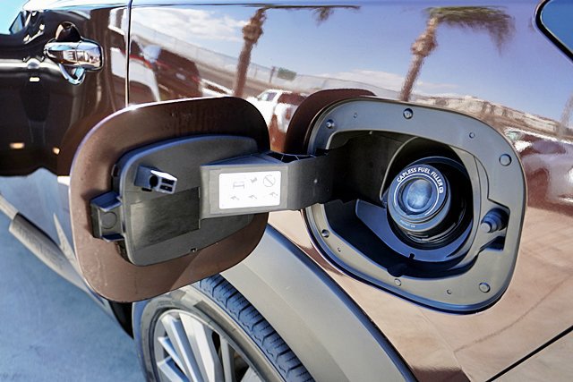 Used 2022 Nissan Pathfinder SL w/ SL Premium Package FWD image 13