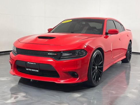 Used 2019 Dodge Charger R/T RWD image 10