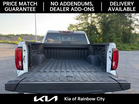 Used 2024 GMC Sierra 1500 AT4 w/ Technology Package AWD/4WD image 7