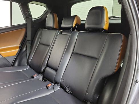 Used 2018 Toyota RAV4 SE w/ Power Extra Value Package FWD image 13