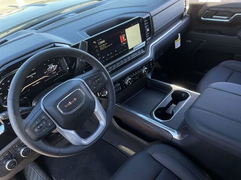 New 2025 GMC Sierra 2500 SLT w/ SLT Premium Package image 10