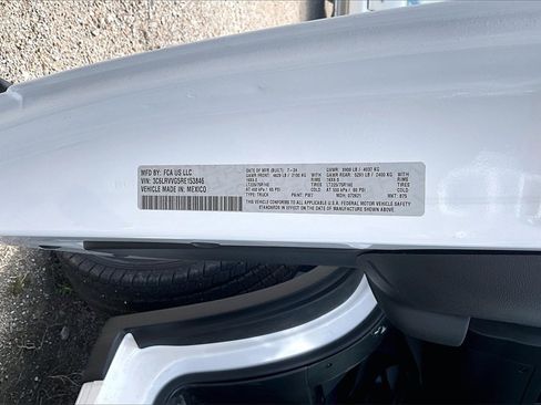 New 2024 RAM ProMaster 2500 w/ Convenience Group image 11