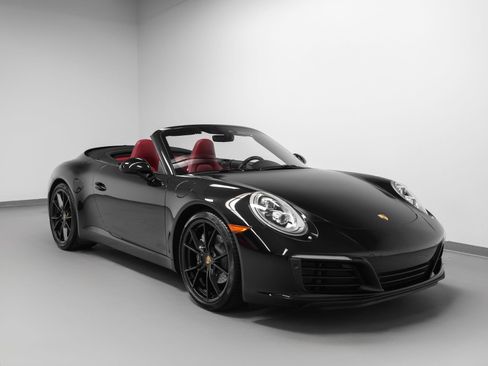 Certified 2017 Porsche 911 Carrera RWD image 12