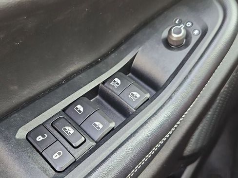 Used 2023 Jeep Grand Cherokee L Limited image 33