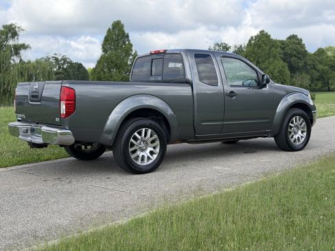 Used 2006 Nissan Frontier SE RWD image 11