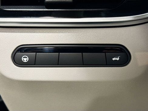 Used 2026 INFINITI QX60 Luxe w/ Cargo Package image 11