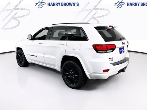 Used 2021 Jeep Grand Cherokee Laredo X image 28