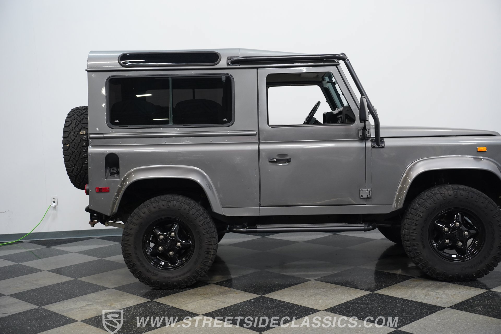 Used 1997 Land Rover Defender 90 AWD/4WD image 28