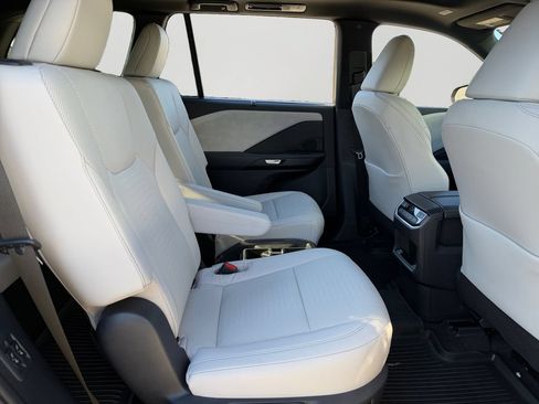 Certified 2026 Lexus TX 350 AWD w/ Technology Package image 9