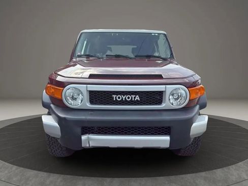Used 2011 Toyota FJ Cruiser 4WD image 2