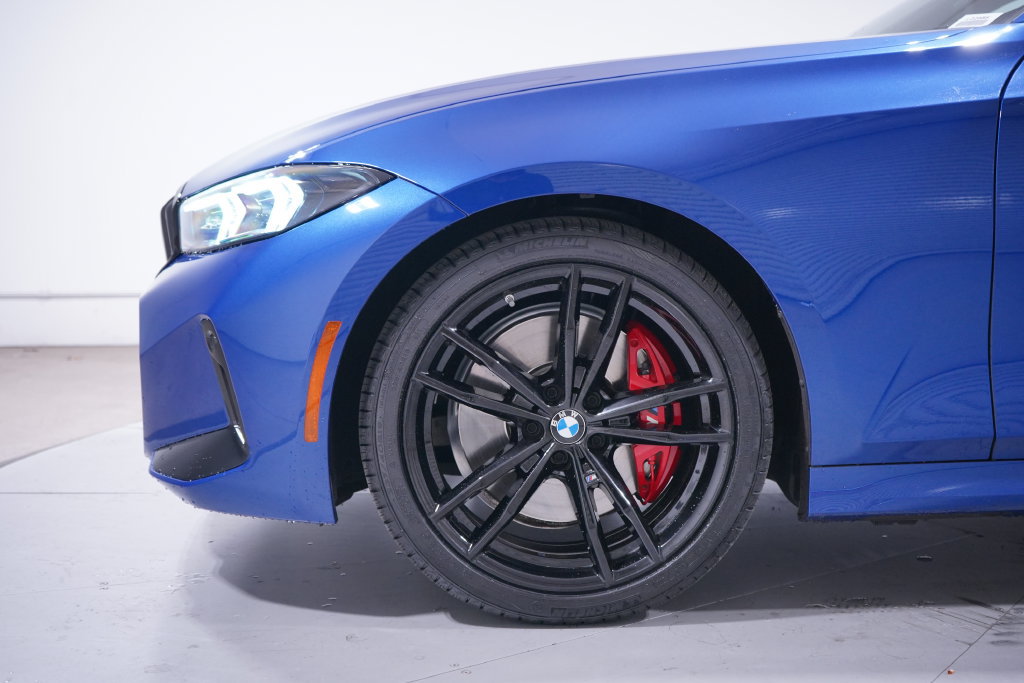 Used 2024 BMW 330i Sedan w/ M Sport Package RWD image 2