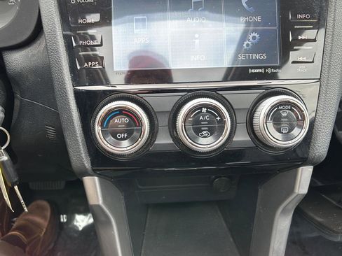 Used 2018 Subaru Forester 2.5i Premium w/ All-Weather Package image 30