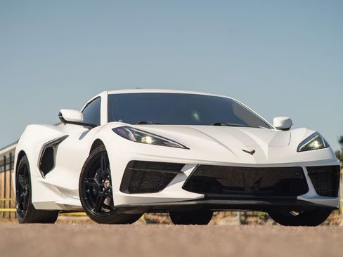 Used 2021 Chevrolet Corvette Stingray Premium Conv w/ Z51 Performance Package image 5