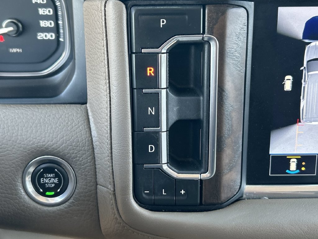 Used 2021 GMC Yukon Denali AWD/4WD image 16