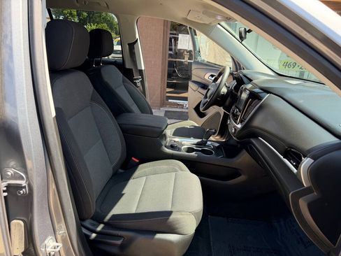 Used 2019 Chevrolet Traverse LS FWD image 15