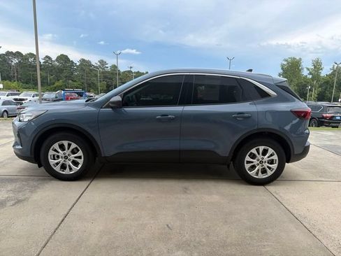 Used 2024 Ford Escape Active w/ Cold Weather Package FWD image 4