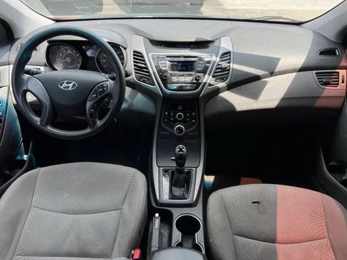 Used 2015 Hyundai Elantra SE image 15