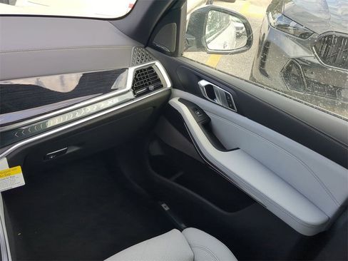 New 2026 BMW X5 xDrive40i w/ M Sport Package image 17