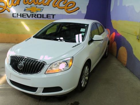 Used 2017 Buick Verano FWD image 7