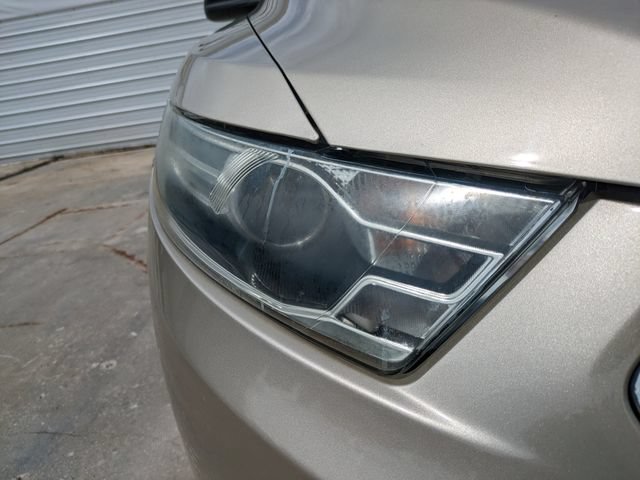 Used 2018 Ford Taurus SE FWD image 10