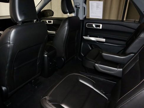Certified 2024 Ford Explorer XLT w/ Equipment Group 202A AWD/4WD image 21