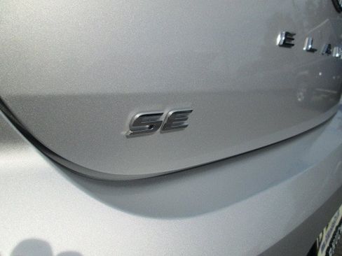 Used 2019 Hyundai Elantra SE image 7