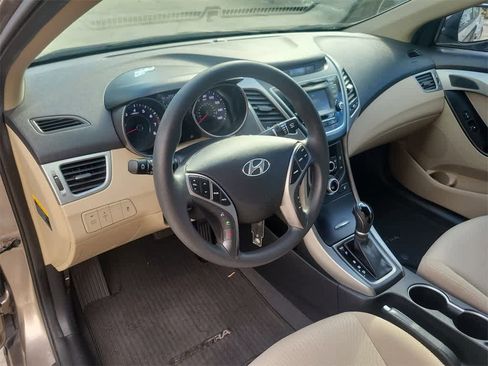 Used 2014 Hyundai Elantra SE w/ Option Group 02 image 24