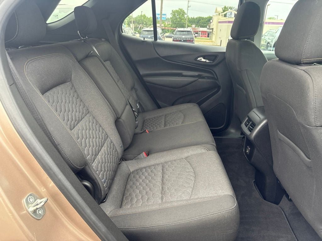 Used 2019 Chevrolet Equinox LT FWD image 28