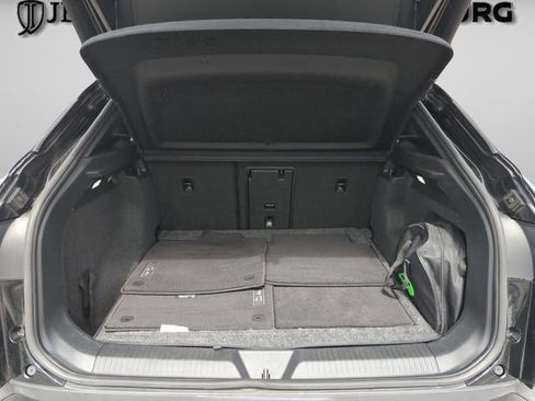 Used 2021 Volkswagen ID.4 Pro S image 19