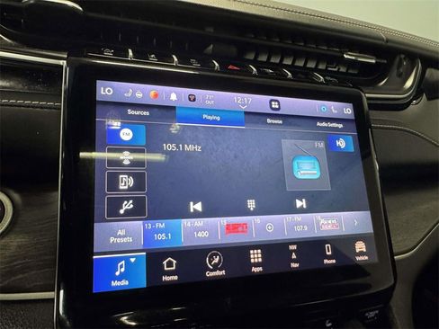 Used 2022 Jeep Grand Cherokee L Limited image 24