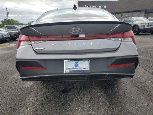 Certified 2025 Hyundai Elantra Sport FWD image 5