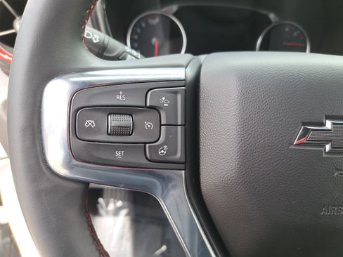 Used 2023 Chevrolet Blazer RS w/ Enhanced Convenience Package FWD image 17