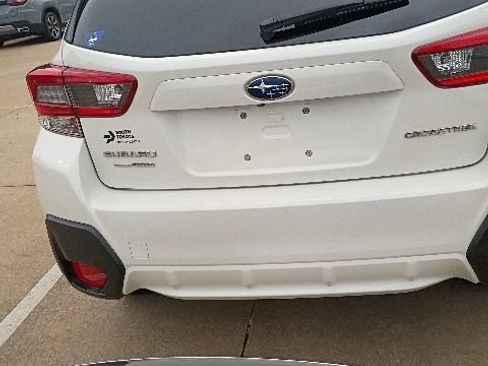 Used 2020 Subaru Crosstrek 2.0i image 5