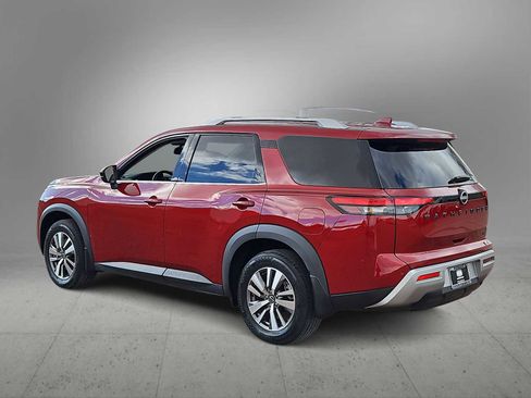 Used 2022 Nissan Pathfinder SL w/ SL Black Package image 6