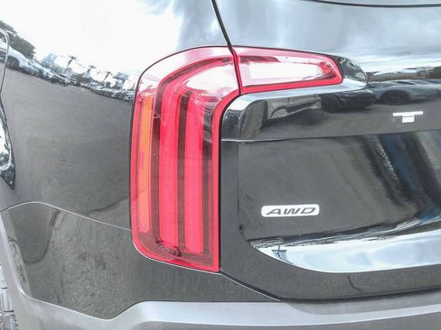 Used 2020 Kia Telluride SX w/ Towing Package AWD/4WD image 11