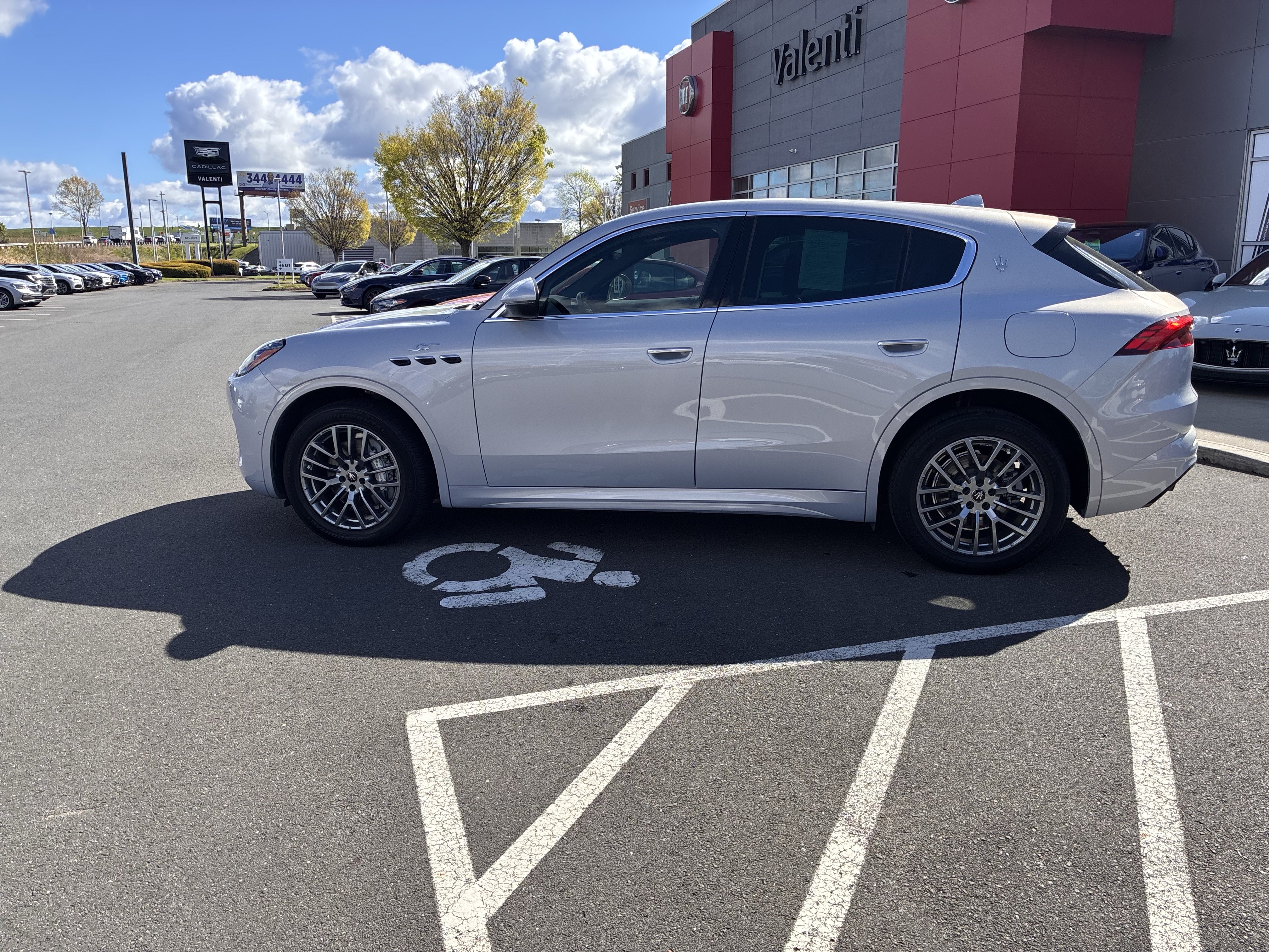 Used 2024 Maserati Grecale GT AWD/4WD image 6