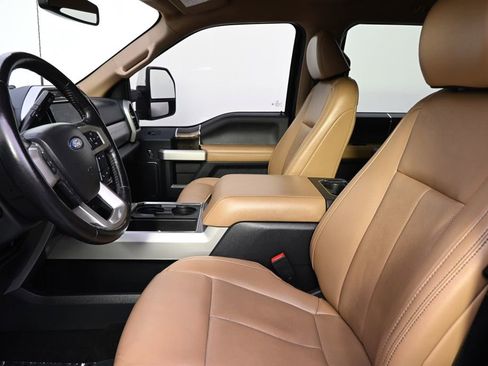 Used 2022 Ford F250 Lariat w/ Lariat Ultimate Package AWD/4WD image 13
