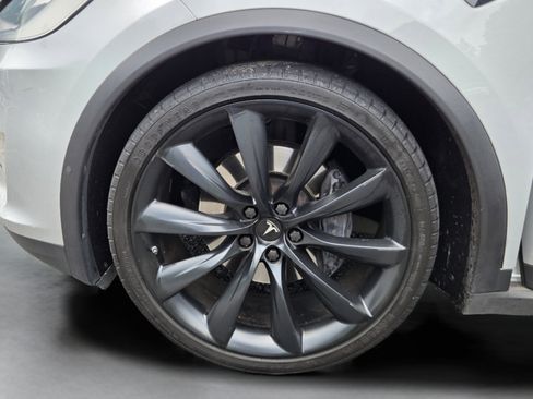 Used 2016 Tesla Model X 70D AWD/4WD image 24