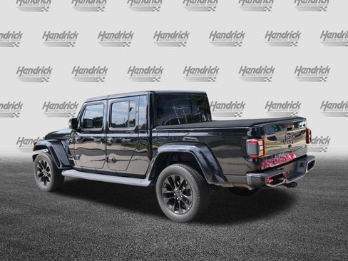 Used 2022 Jeep Gladiator Overland AWD/4WD image 7